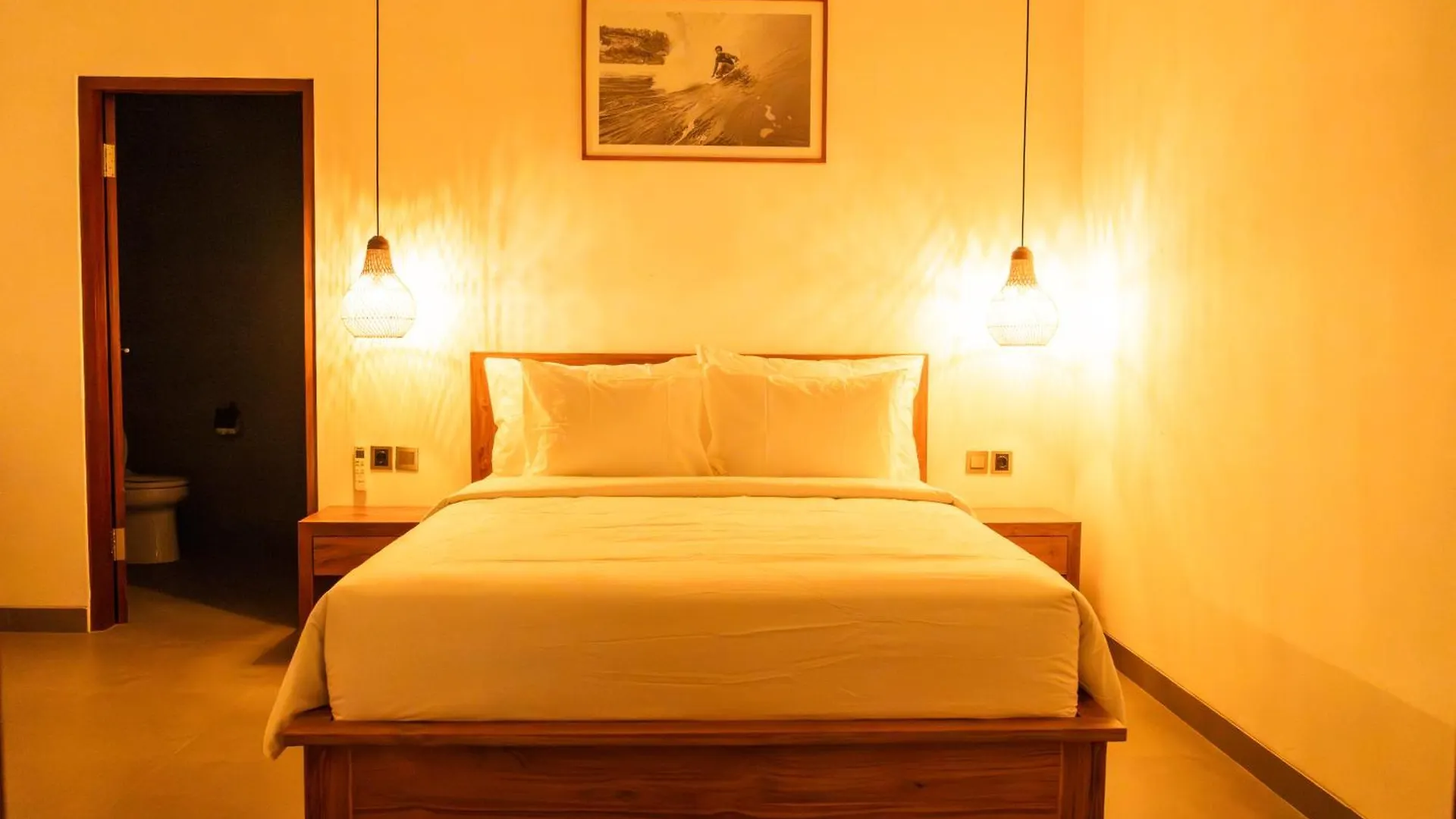 Tropical Almond Villa Uluwatu Hotel